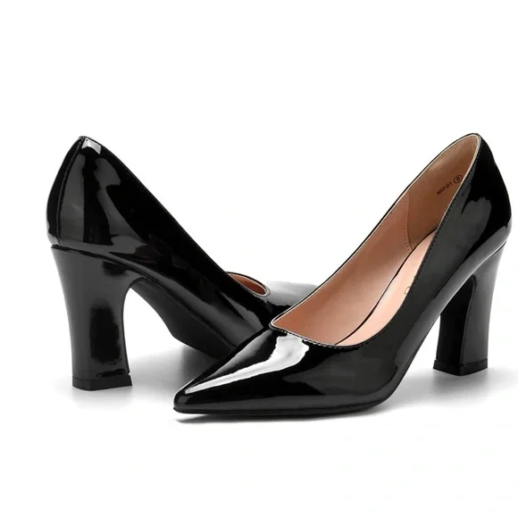 bueupu Shoes New In Box Faux Patent Leather Black Chunky Heel